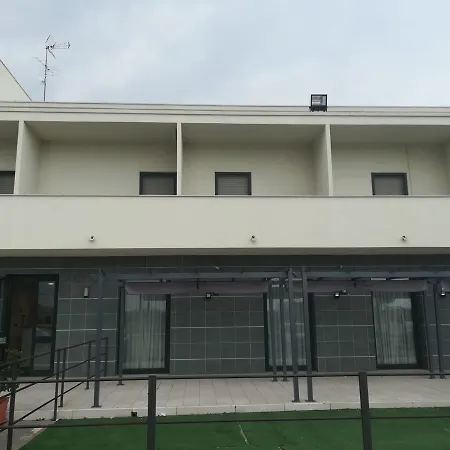 ホテル Belvedere モットラ
